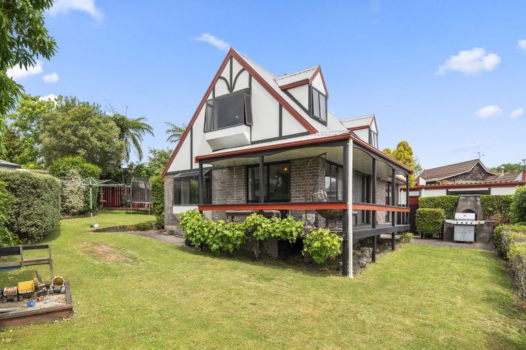Photo of property in 7 Rika Place, Kawaha Point, Rotorua, 3010