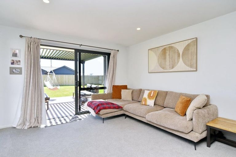 Photo of property in 48 Chambers Avenue, Woodend, 7691