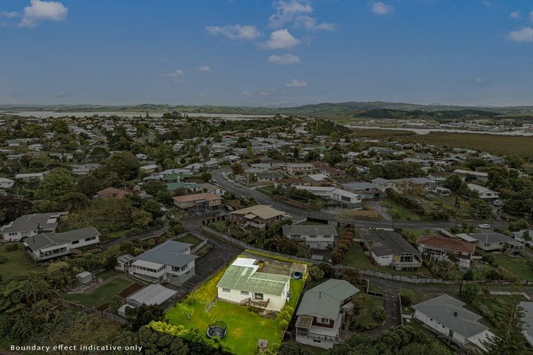 Photo of property in 21 Clotworthy Crescent, Onerahi, Whangarei, 0110