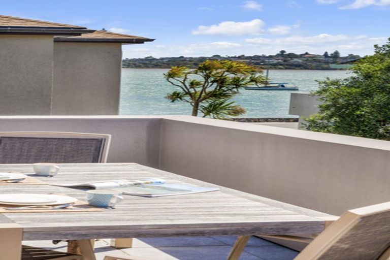 Photo of property in 27a The Parade, Bucklands Beach, Auckland, 2012