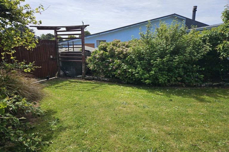 Photo of property in 9 Arthur Road, Owaka, 9585