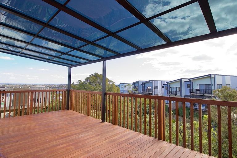 Photo of property in 11a Putiputi Way, Papakura, 2110