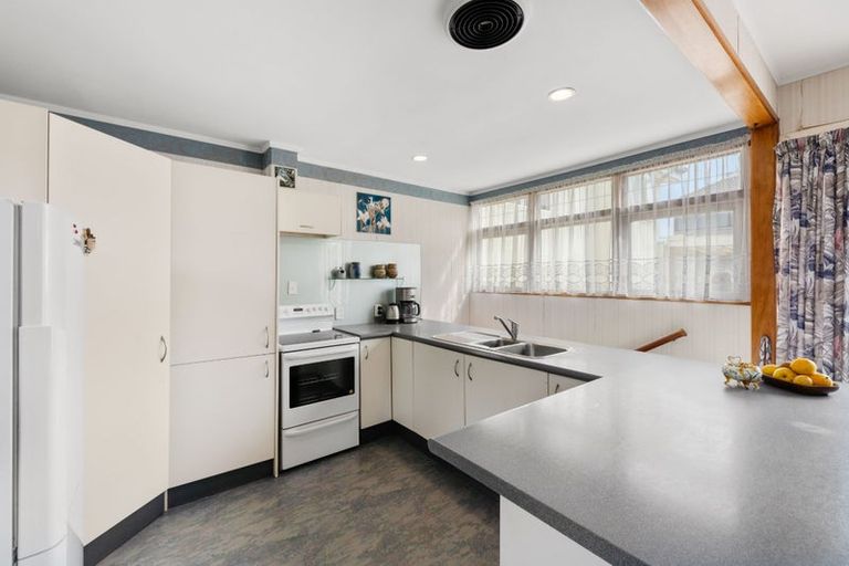 Photo of property in 34 Bucklands Beach Road, Bucklands Beach, Auckland, 2012