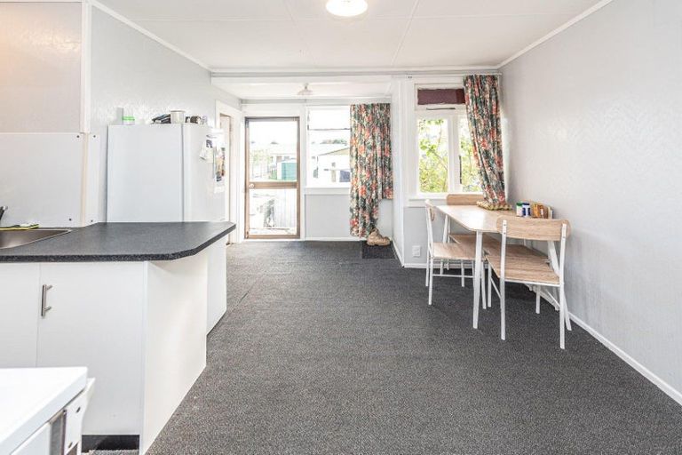 Photo of property in 6 Harper Street, Gonville, Whanganui, 4501