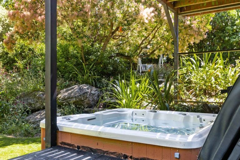 Photo of property in 17-21 Wairau Road, Albert Town, Wanaka, 9305