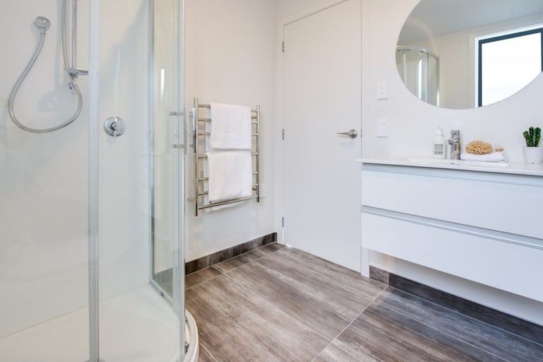 Photo of property in 15a Avenue Road, Greenmeadows, Napier, 4112