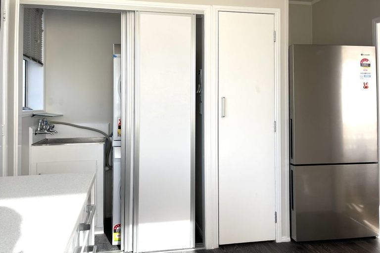 Photo of property in 1/1 Tina Place, Sunnyhills, Auckland, 2010