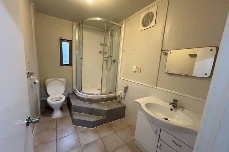 Photo of property in 29 Meadowvale Avenue, Forrest Hill, Auckland, 0620