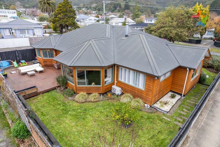 Photo of property in 133 Rata Street, Naenae, Lower Hutt, 5011