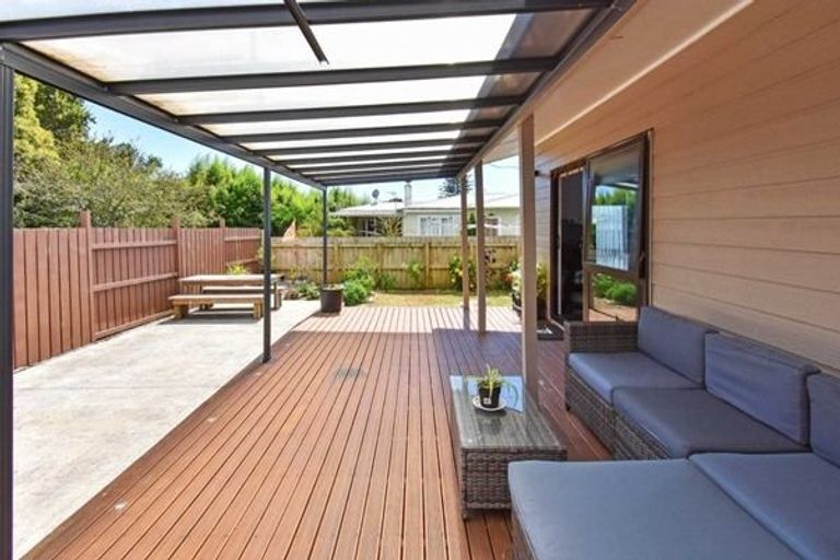 Photo of property in 2/104 Tui Road, Papatoetoe, Auckland, 2025