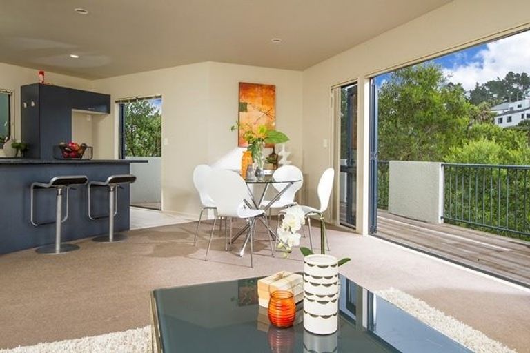 Photo of property in 14/19 Langana Avenue, Browns Bay, Auckland, 0630
