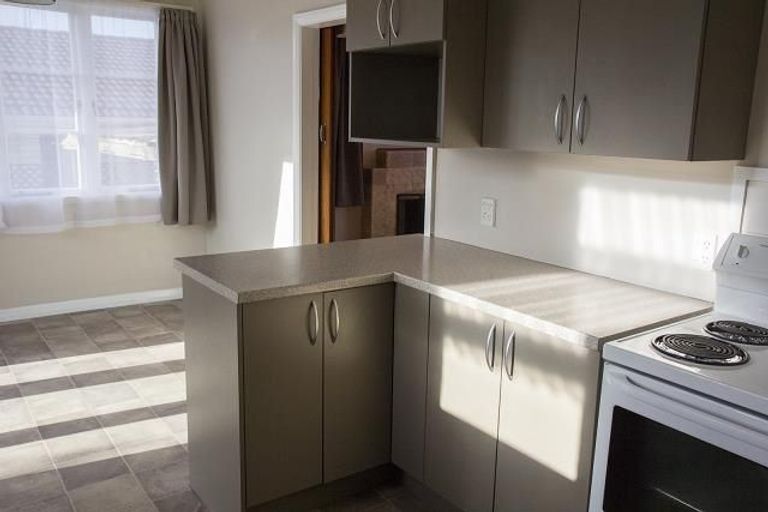 Photo of property in 1/32 Flanshaw Road, Te Atatu South, Auckland, 0610