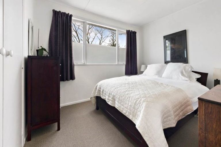 Photo of property in 1/14 Roberts Road, Te Atatu South, Auckland, 0610