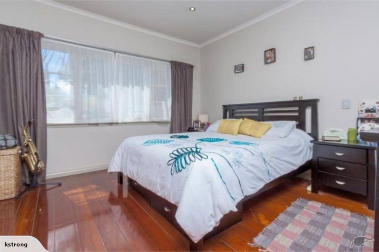 Photo of property in 216 Rangatira Road, Beach Haven, Auckland, 0626