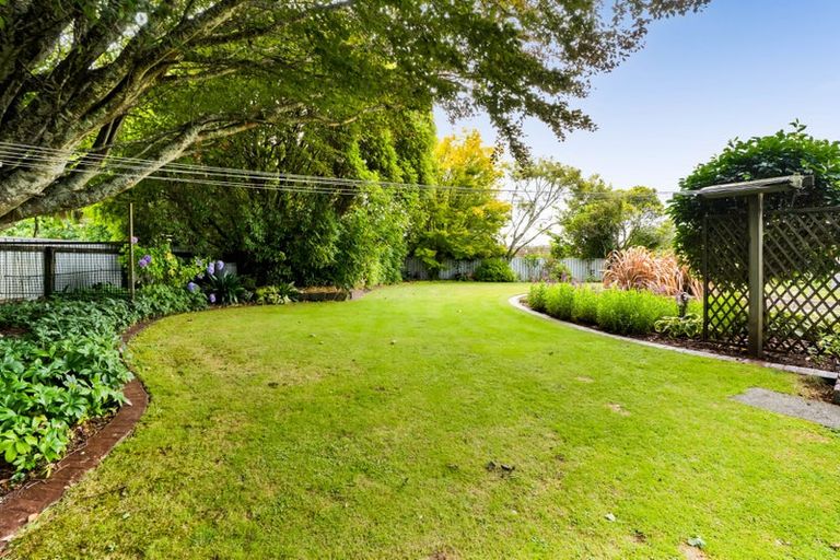 Photo of property in 39 Oberon Street, Stratford, 4332