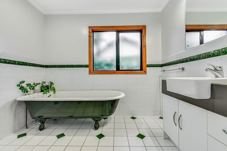 Photo of property in 27b Opoia Road, Hamilton East, Hamilton, 3216