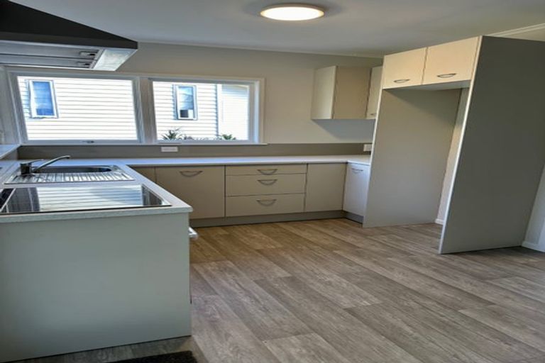 Photo of property in 3/41 Northumberland Avenue, Belmont, Auckland, 0622