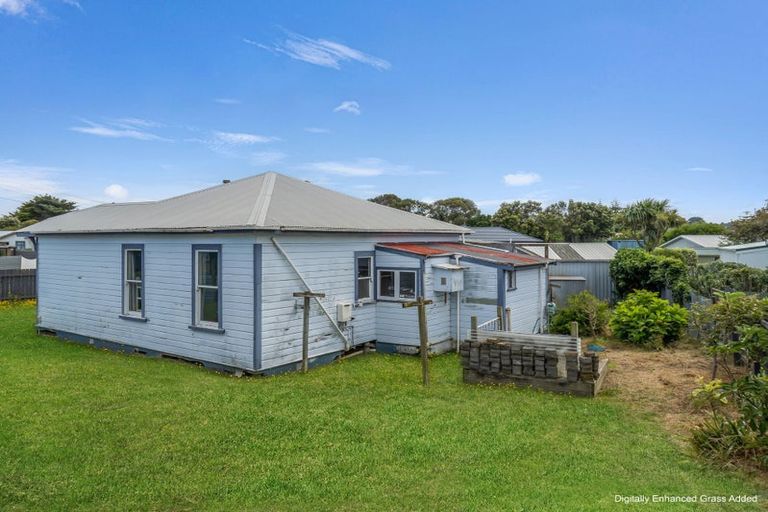 Photo of property in 2 Waitai Street, Castlecliff, Whanganui, 4501