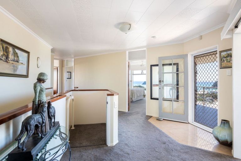 Photo of property in 19 Port View Crescent, Moturoa, New Plymouth, 4310