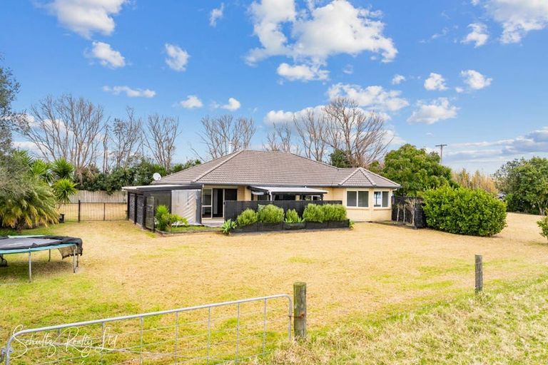 Photo of property in 16 Wallace Road, Ruawai, 0591