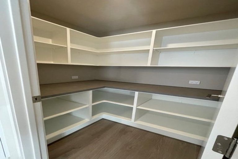 Photo of property in 75 Strange Street, Waitara, 4320