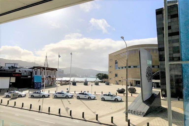 Photo of property in Portal Apartments, 1a/42 Cable Street, Te Aro, Wellington, 6011