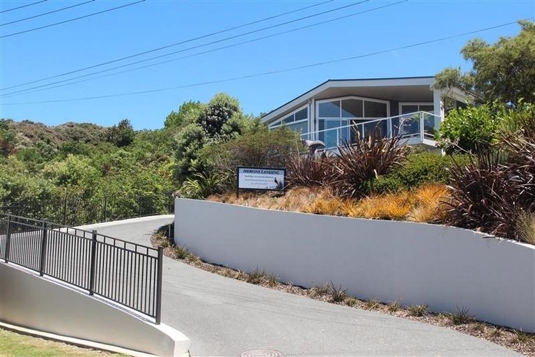 Photo of property in 8 Heron Lane, Snells Beach, 0920