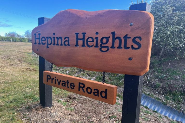 Photo of property in 12 Hepina Heights, Kinloch, Taupo, 3377