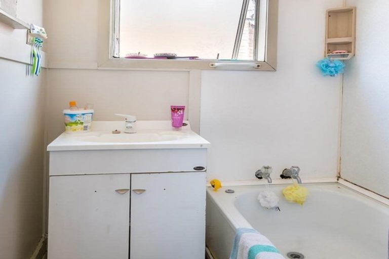 Photo of property in 65 Bradshaw Street, South Dunedin, Dunedin, 9012