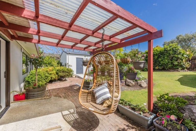 Photo of property in 14 Fairway Drive, Kerikeri, 0230