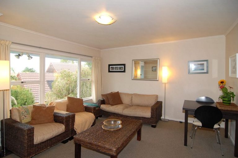 Photo of property in 2/23 Belle Vue Avenue, Northcote Point, Auckland, 0627
