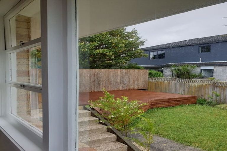 Photo of property in 2/14a Puriri Street, Takapuna, Auckland, 0622
