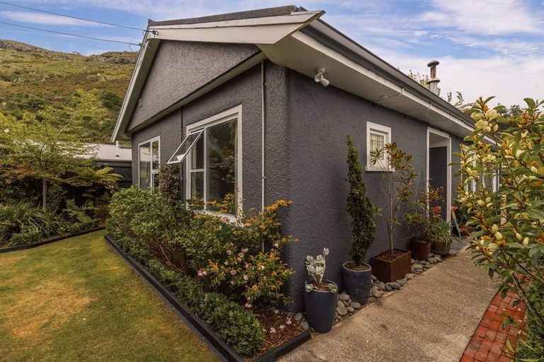 Photo of property in 5 Duncan Street, Sumner, Christchurch, 8081