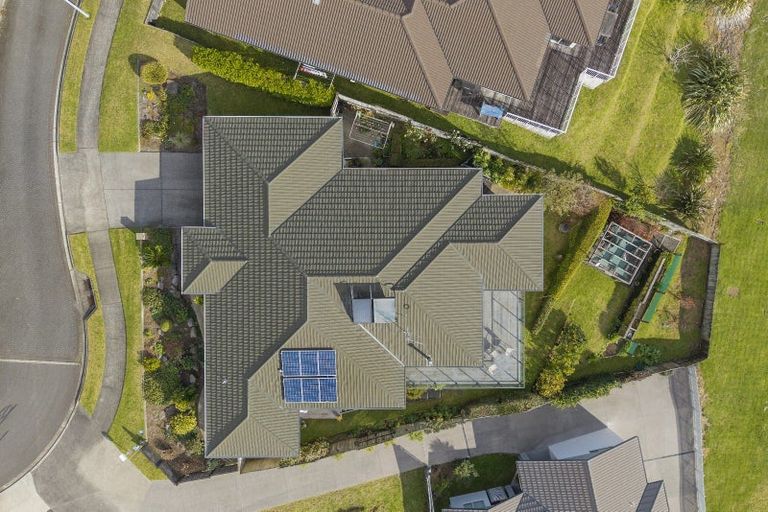 Photo of property in 35 Estuary View Road, Welcome Bay, Tauranga, 3112