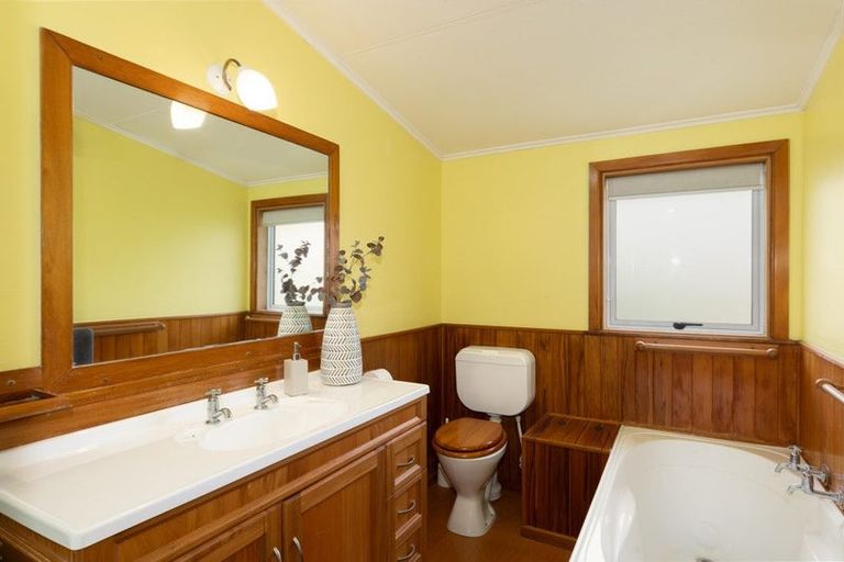 Photo of property in 129 Kimihia Road, Huntly, 3700