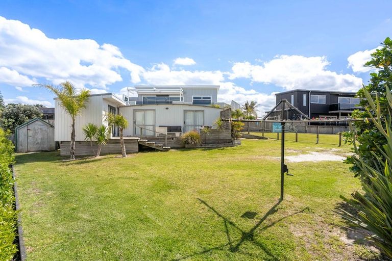 Photo of property in 305 Winifred Avenue, Whangamata, 3620