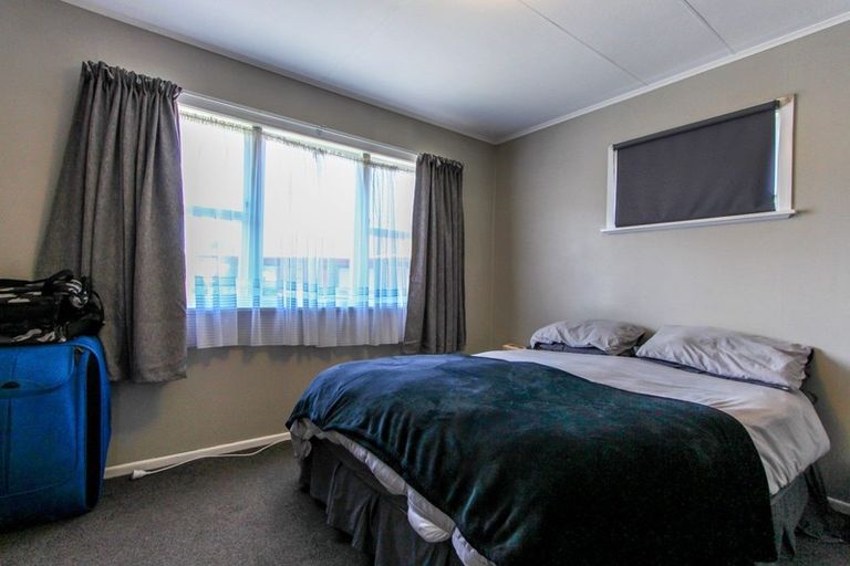 Photo of property in 14 Totaravale Street, Pukehangi, Rotorua, 3015