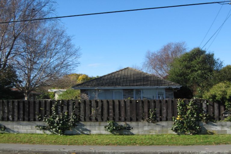 Photo of property in 165 Palmers Road, New Brighton, Christchurch, 8083
