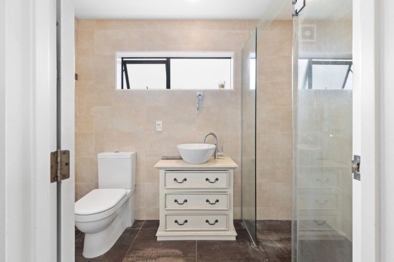 Photo of property in 113 John F Kennedy Drive, Milson, Palmerston North, 4414