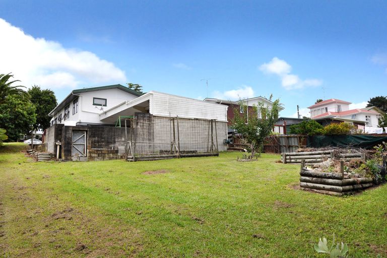 Photo of property in 44 Foster Crescent, Snells Beach, 0920