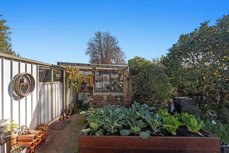 Photo of property in 9 Edgewater Grove, Whakatane, 3120