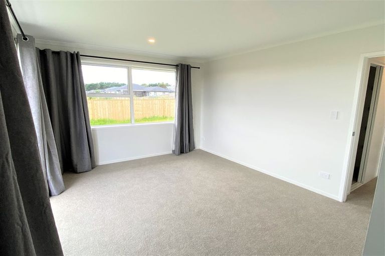 Photo of property in 57 Mclarin Road, Glenbrook, 2681