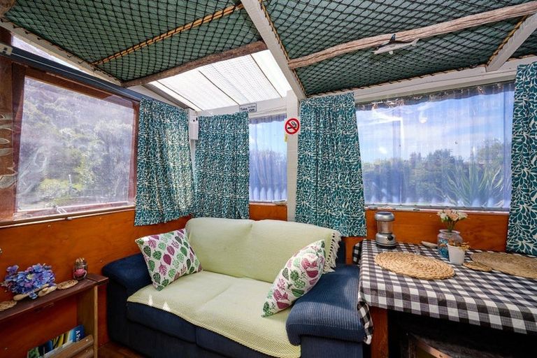 Photo of property in 17 Makura Road, Goose Bay, Kaikoura, 7374