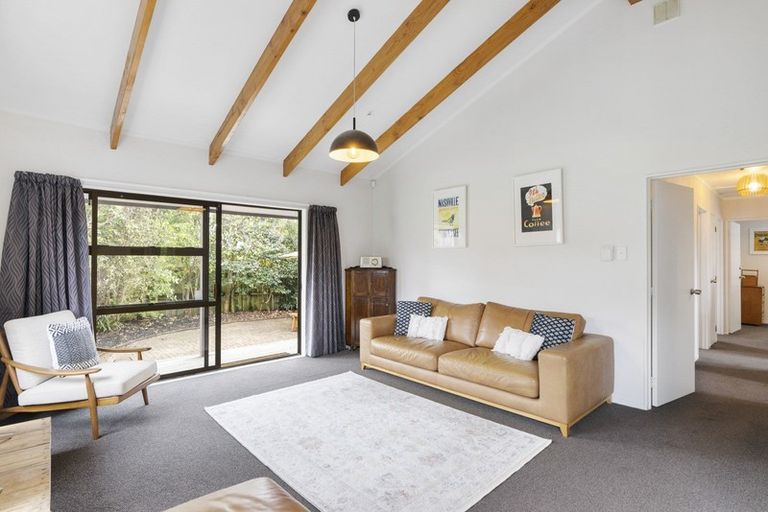 Photo of property in 8/390 West Coast Road, Glen Eden, Auckland, 0602