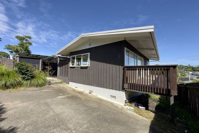 Photo of property in 2/49 Archers Road, Hillcrest, Auckland, 0629