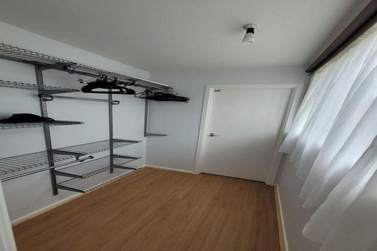 Photo of property in 55 Allington Road, Massey, Auckland, 0614