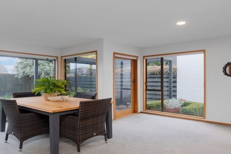 Photo of property in 1/52 Arlington Street, Burnside, Christchurch, 8053