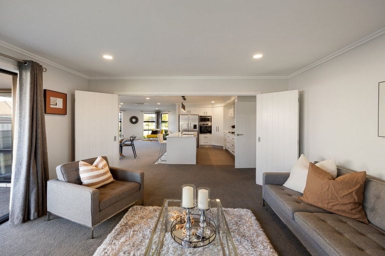 Photo of property in 18 Teatree Close, Huntington, Hamilton, 3210