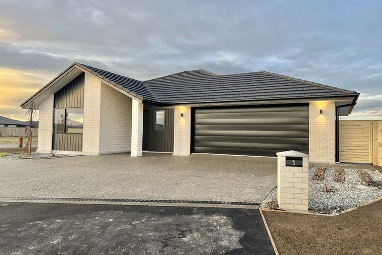 Photo of property in 5 Boyce Drive, Rolleston, 7615