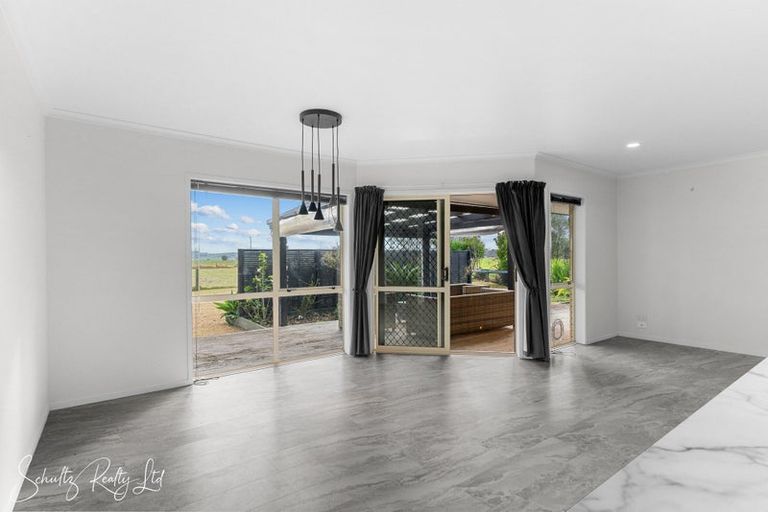 Photo of property in 16 Wallace Road, Ruawai, 0591